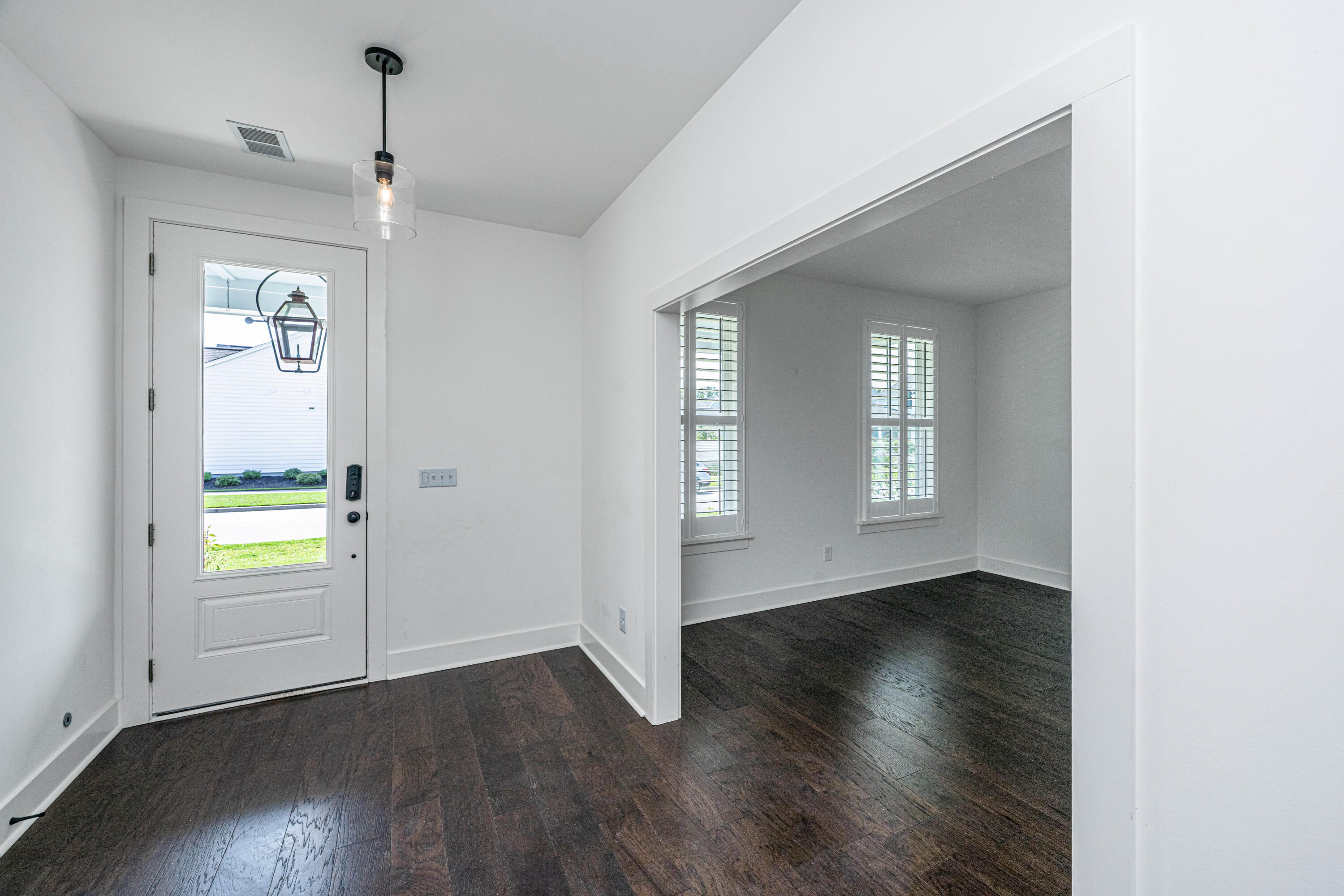 318 Ripple Park Drive Summerville, SC 29486 - Photo 7 of 108 318RippleParkDr007