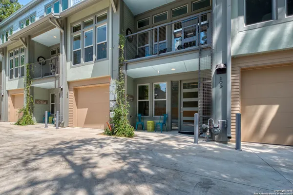 $700,000 | 139 Cedar Street, Unit 104, San Antonio, TX 78210