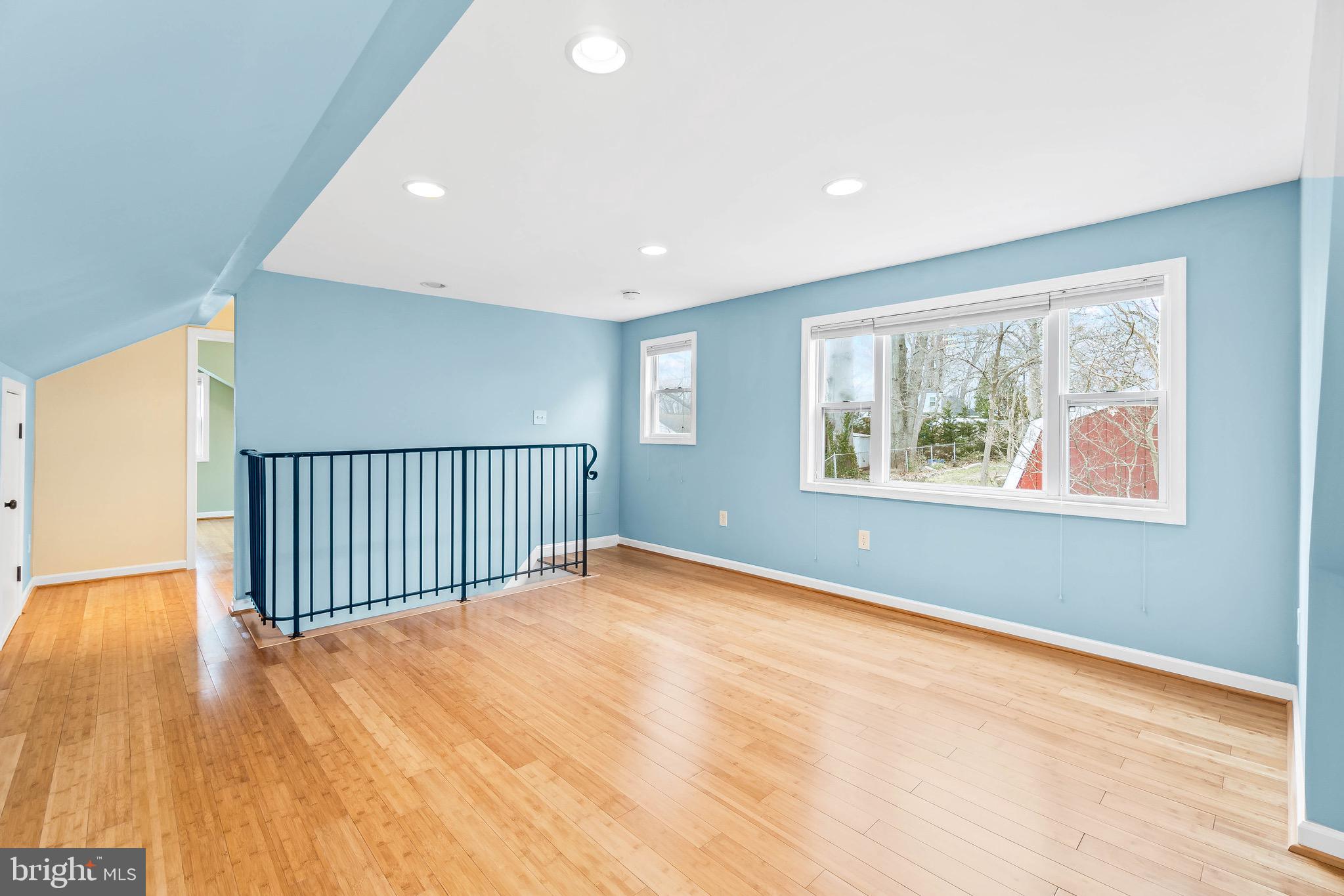 11521 Mapleview Drive Silver Spring, MD 20902 - Photo 22 of 44 Loft Area