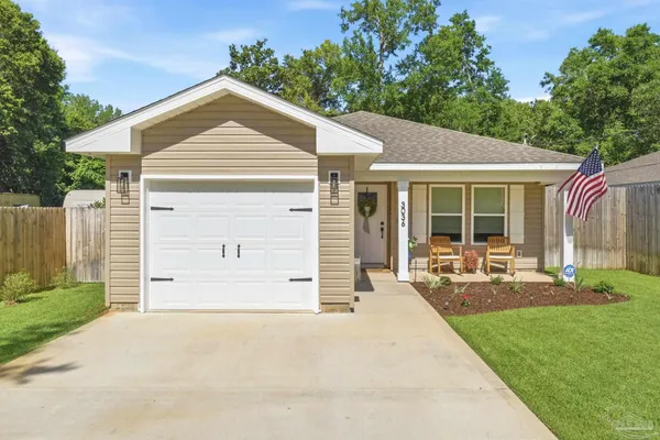 $300,000 | 3036 North 13th Avenue, Milton, FL 32583