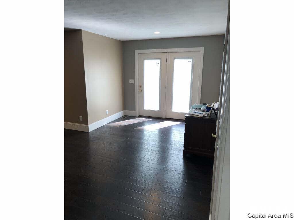 7270 Deer Run Road Pleasant Plains, IL 62677 - Photo 18 of 20 Gallery Image 18