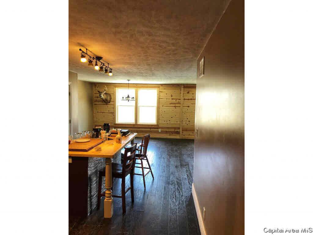 7270 Deer Run Road Pleasant Plains, IL 62677 - Photo 10 of 20 Gallery Image 10