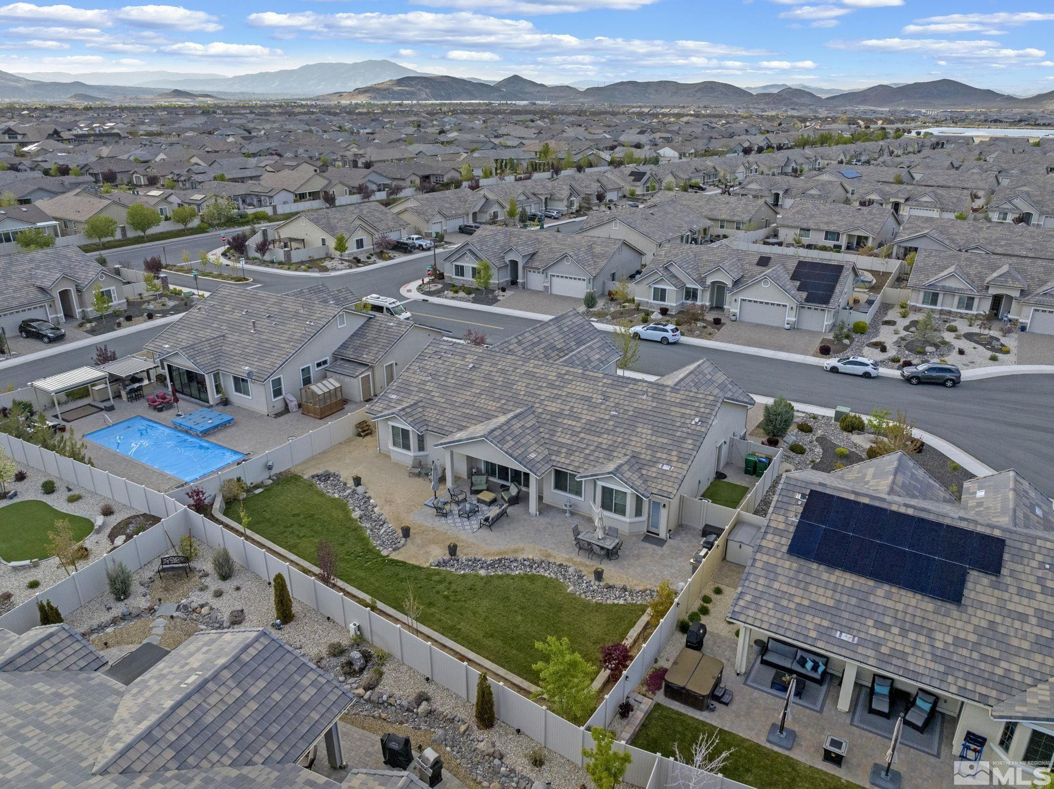 508 Alpine Rose Ct. Reno, NV 89521 - Photo 36 of 39 an aerial view of multiple house