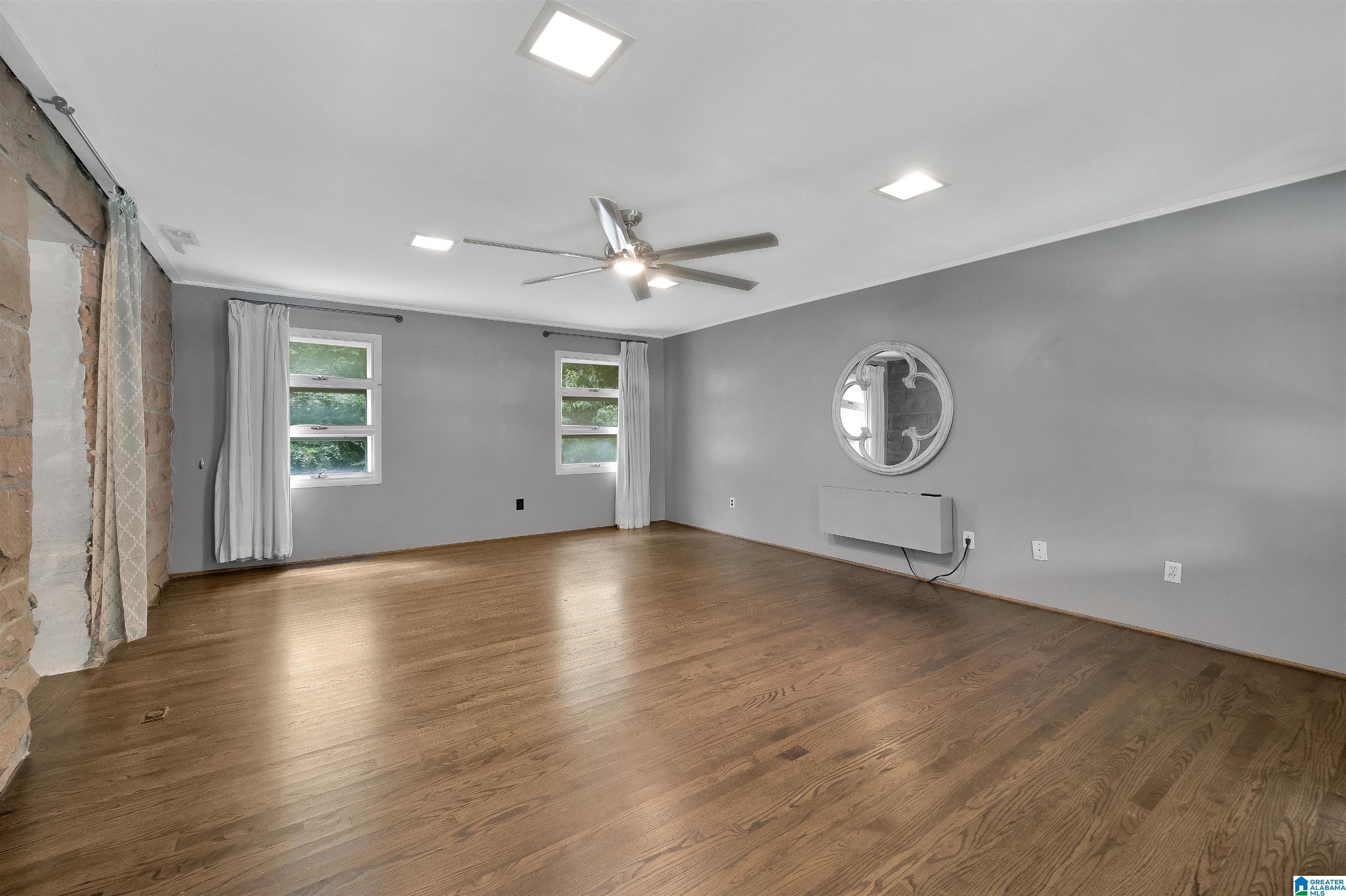 1717 Shades Crest Road Birmingham, AL 35216 - Photo 4 of 33
