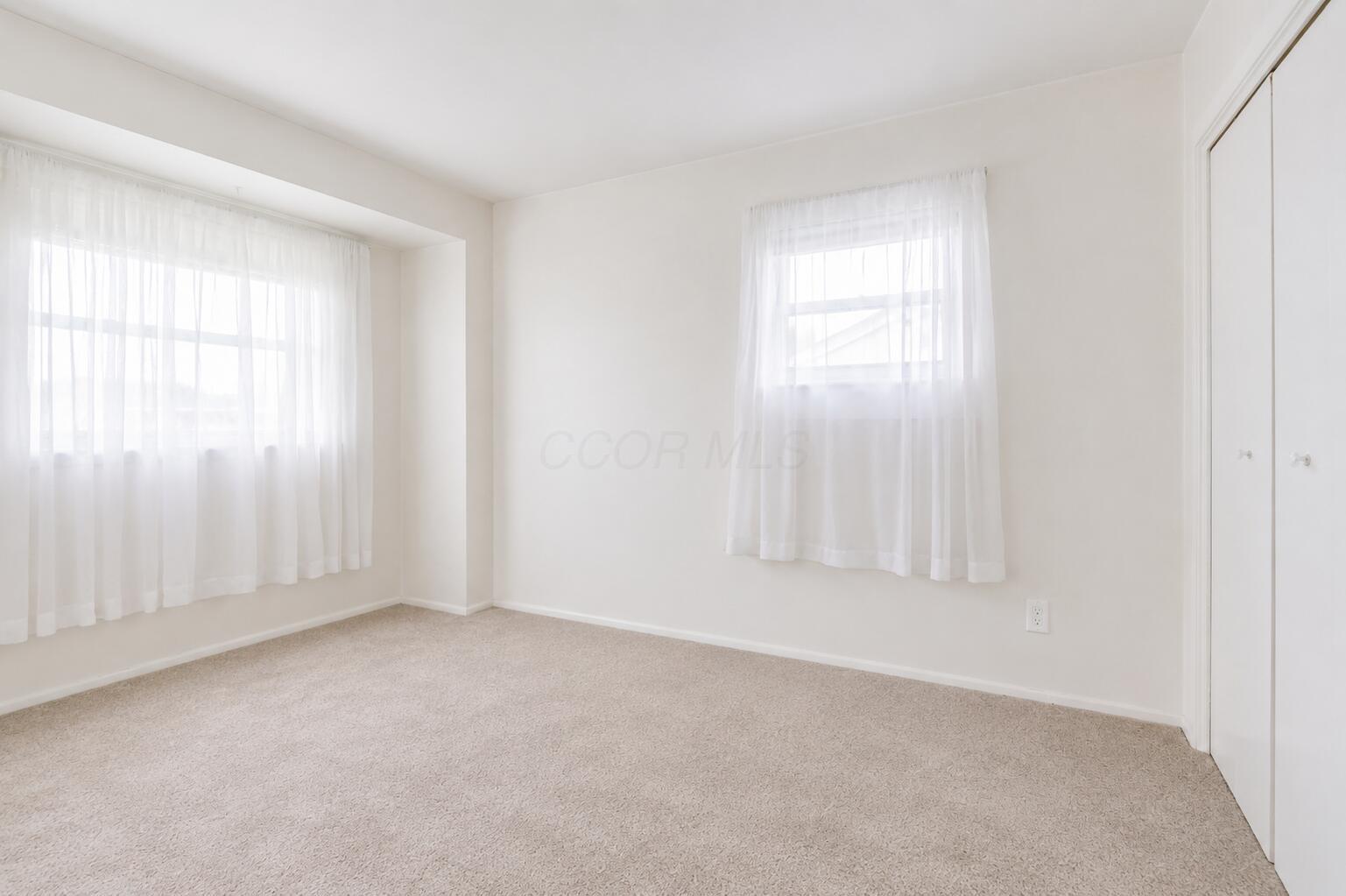 1284 Striebel Road Columbus, OH 43227 - Photo 12 of 30 eff7c614-fe5f-4fee-bf0b-c3c0268aec42