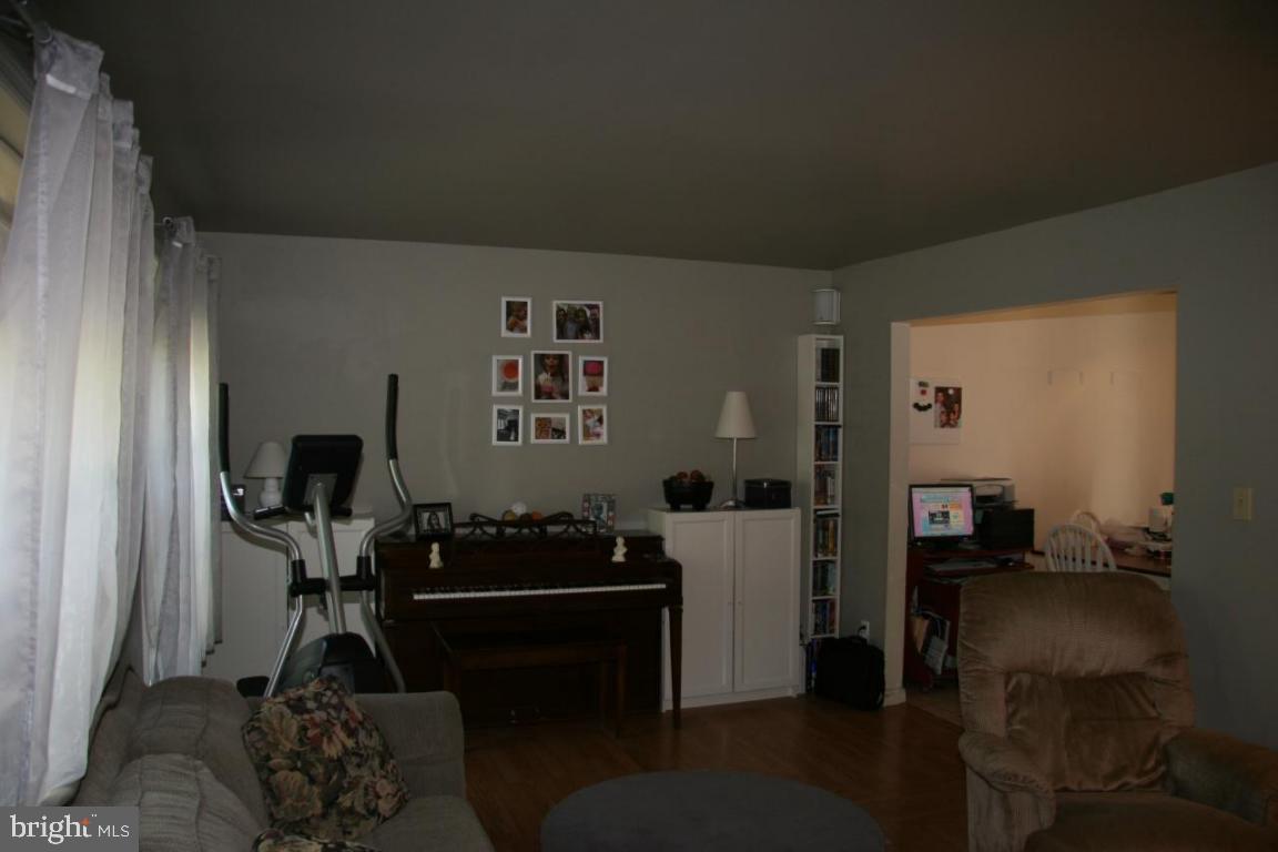 16 Pennwick Drive Lititz, PA 17543 - Photo 7 of 12 Gallery Image 7