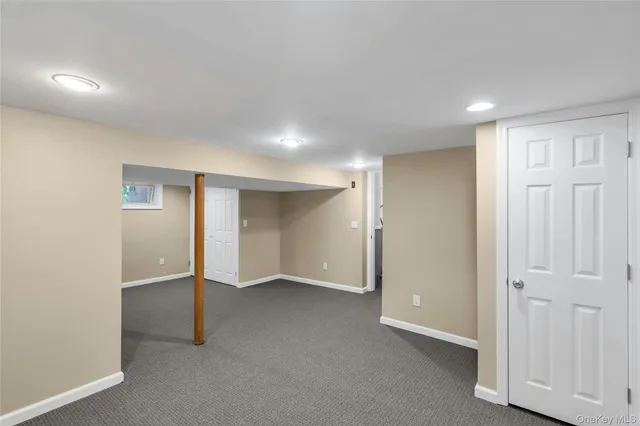 $879,999 | 34 Julliard Drive, Plainview, NY 11803