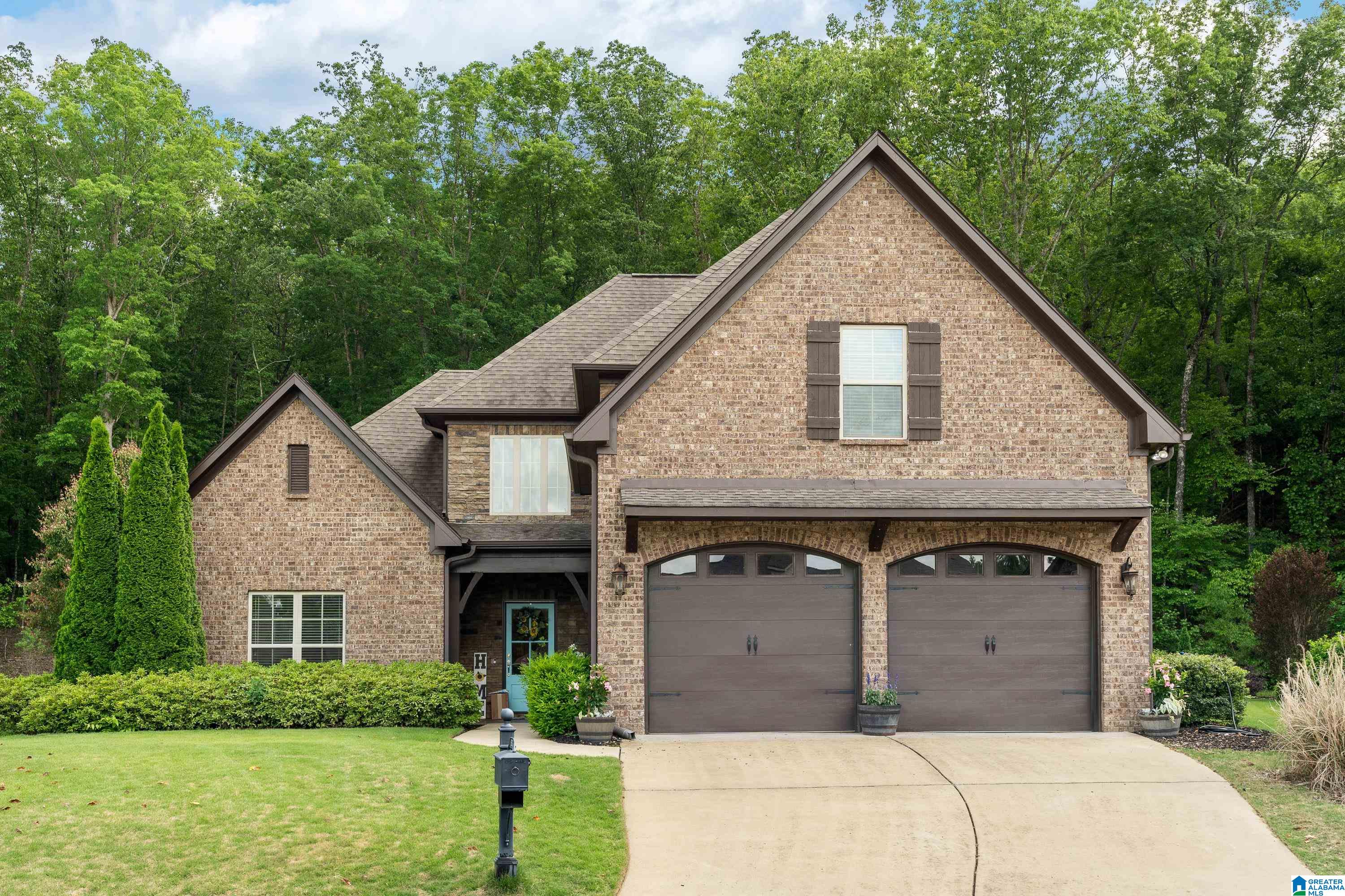 533 Kirkwall Circle Pelham, AL 35124 - Photo 2 of 59