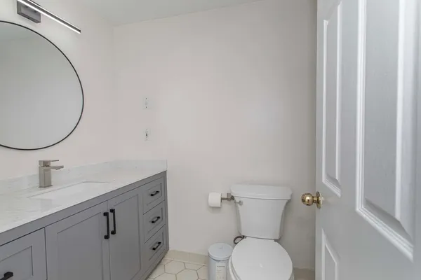 $525,000 | 1210 VFW Parkway, Unit 11, Boston, MA 02132