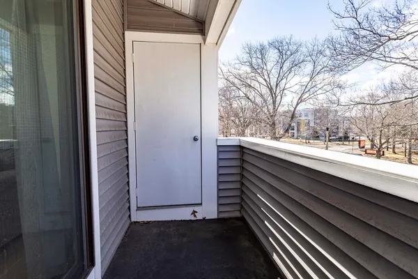 $525,000 | 1210 VFW Parkway, Unit 11, Boston, MA 02132