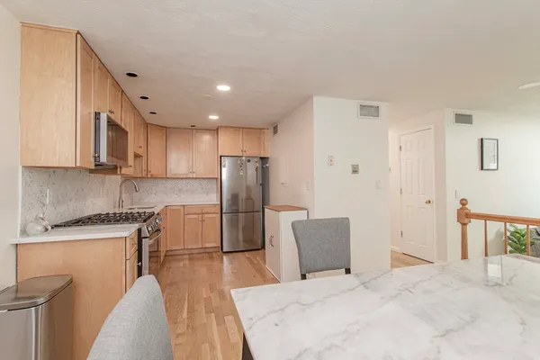 $525,000 | 1210 VFW Parkway, Unit 11, Boston, MA 02132