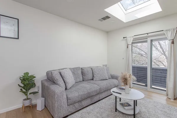 $525,000 | 1210 VFW Parkway, Unit 11, Boston, MA 02132