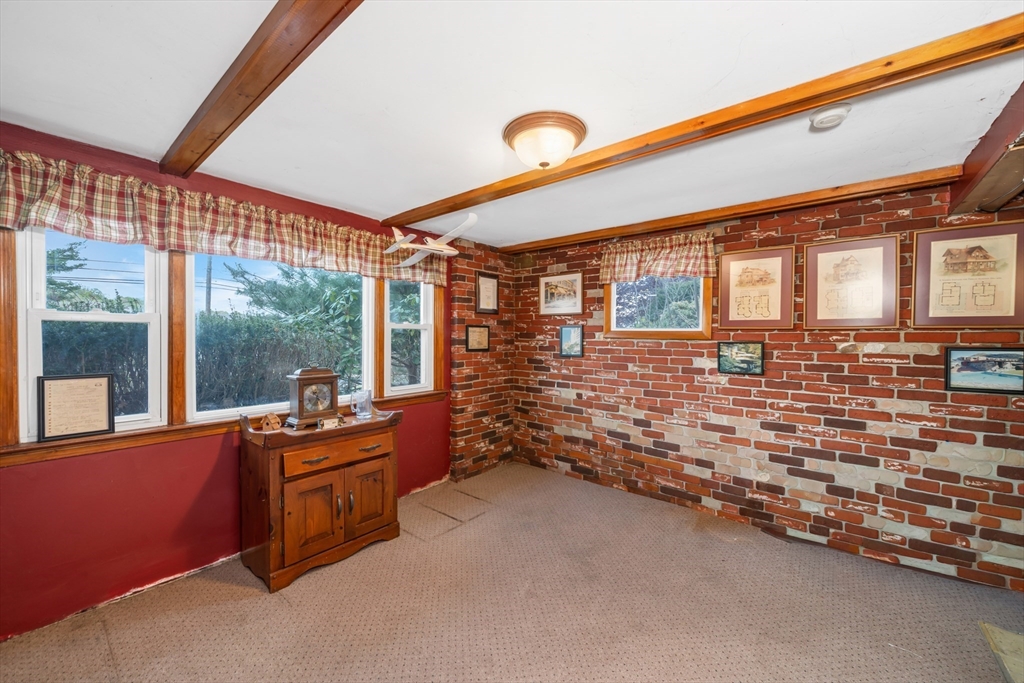 88 Whitehall Road Amesbury, MA 01913 - Photo 38 of 42 Gallery Image 38