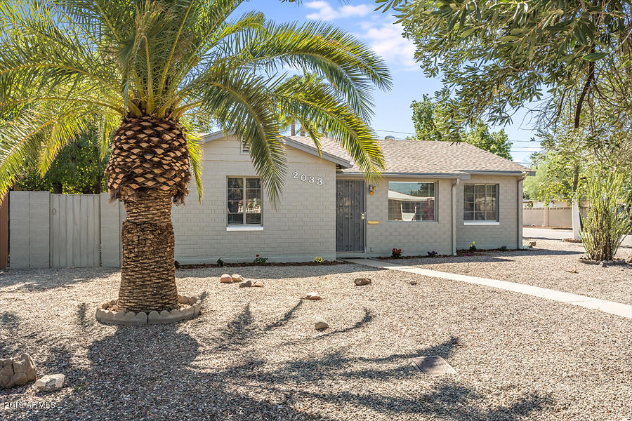 2033 West Osborn Road Phoenix, AZ 85015 - Photo 1 of 8 2033 W Osborn-2