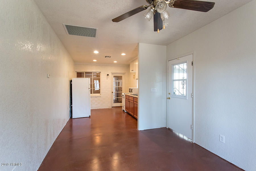 2033 West Osborn Road Phoenix, AZ 85015 - Photo 8 of 8 2033 W Osborn-22