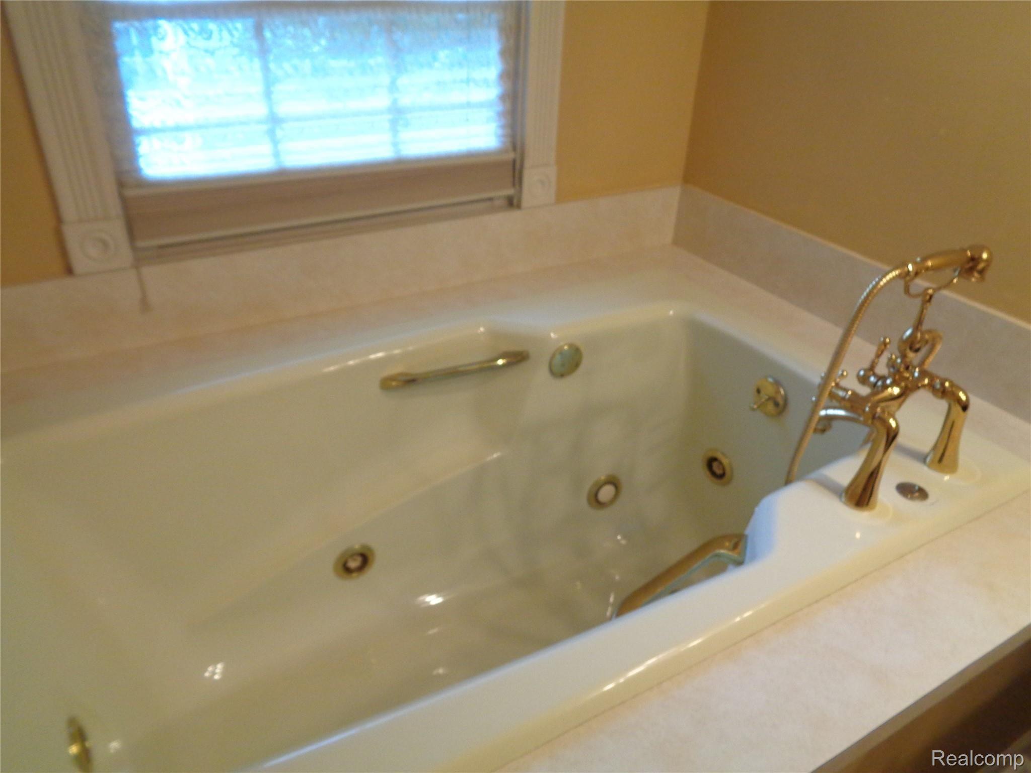 3550 Hannan Road Canton, MI 48188 - Photo 20 of 59 DSC01711.JPG