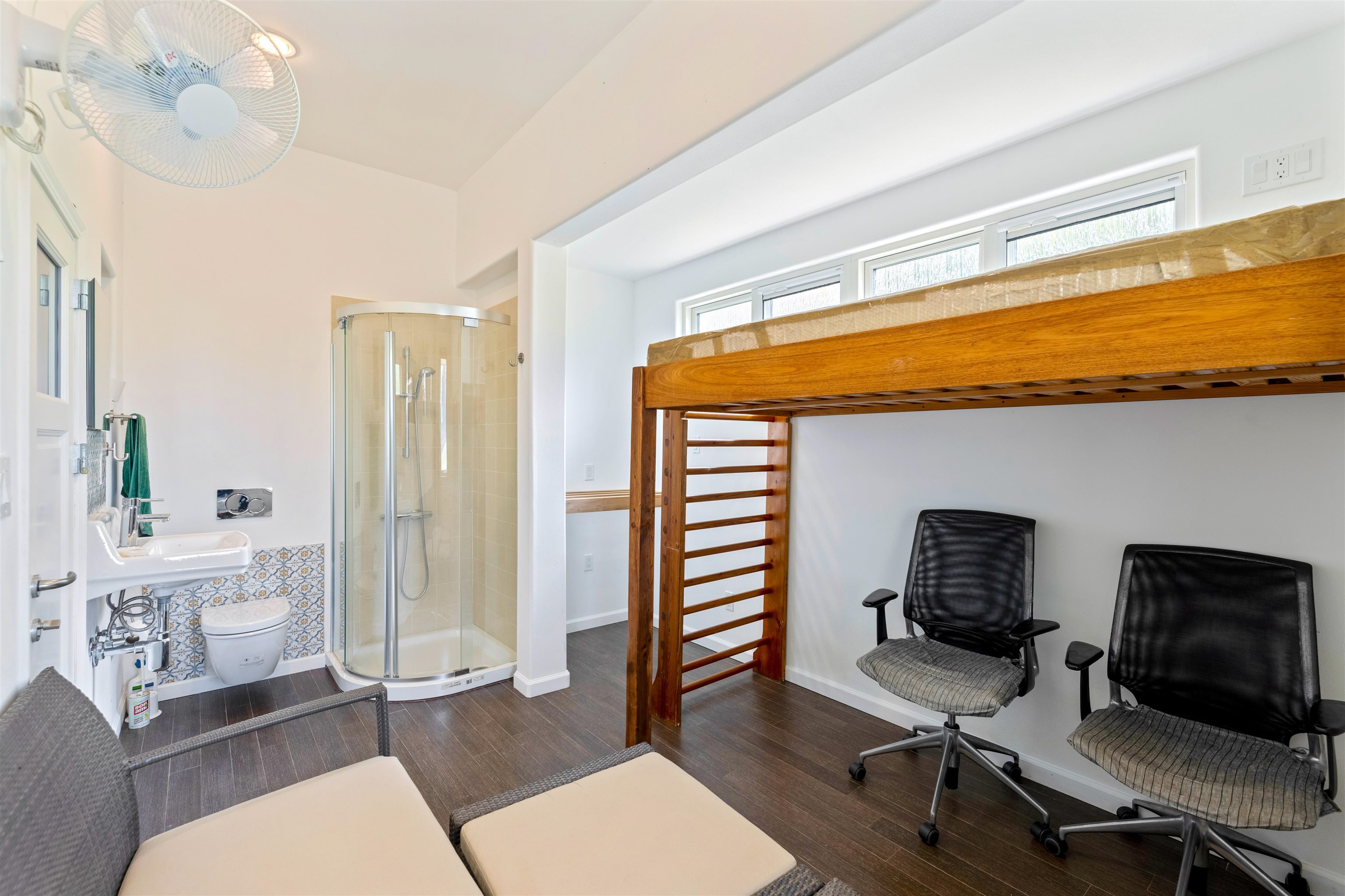 232 Crestview Road Lahaina, HI 96761 - Photo 40 of 45 a view of a workspace with furniture and a window