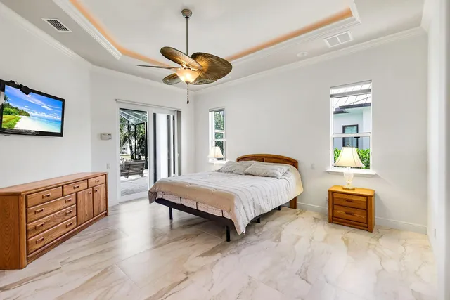 $2,150,000 | 864 Magnolia Court, Marco Island, FL 34145