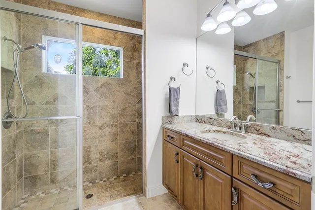 $2,150,000 | 864 Magnolia Court, Marco Island, FL 34145