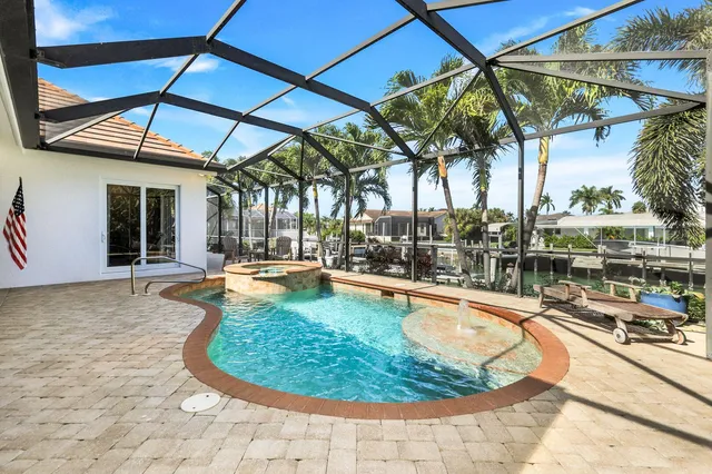 $2,150,000 | 864 Magnolia Court, Marco Island, FL 34145