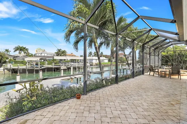 $2,150,000 | 864 Magnolia Court, Marco Island, FL 34145