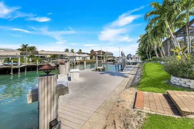$2,150,000 | 864 Magnolia Court, Marco Island, FL 34145