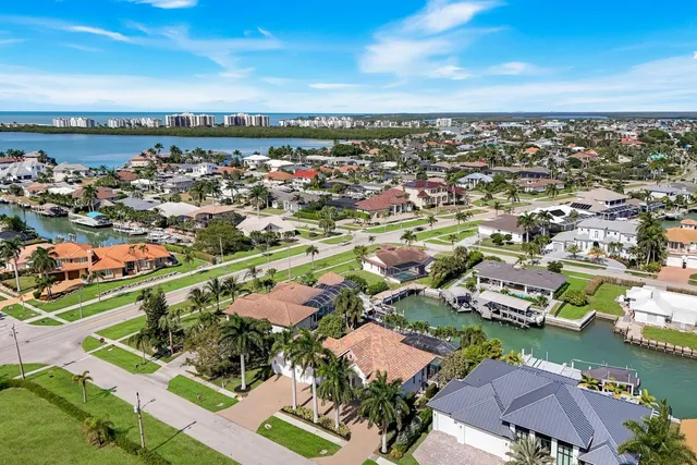 $2,150,000 | 864 Magnolia Court, Marco Island, FL 34145