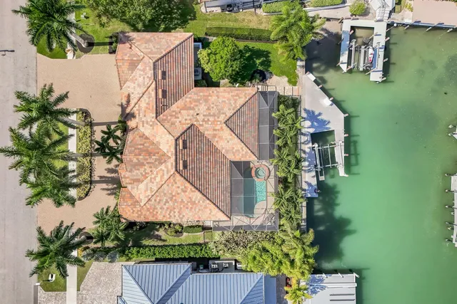 $2,150,000 | 864 Magnolia Court, Marco Island, FL 34145