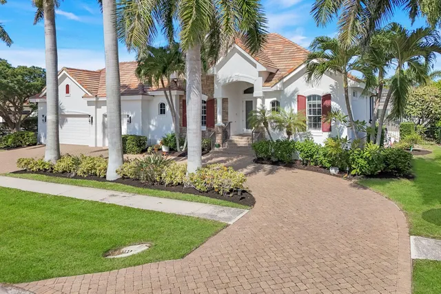 $2,150,000 | 864 Magnolia Court, Marco Island, FL 34145