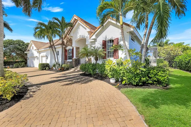 $2,150,000 | 864 Magnolia Court, Marco Island, FL 34145