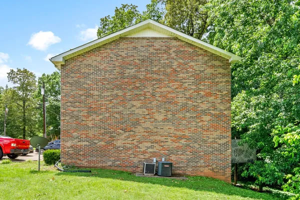 $599,900 | 460 Martha Lane, Clarksville, TN 37043