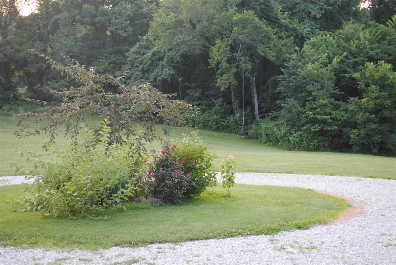 287 Rariden Hill Mitchell, IN 47446 - Photo 11 of 16