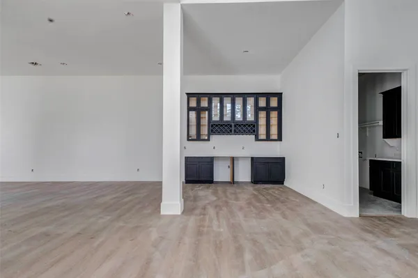 $1,100,000 | 8115 Cedar Brush Circle, Spring, TX 77379