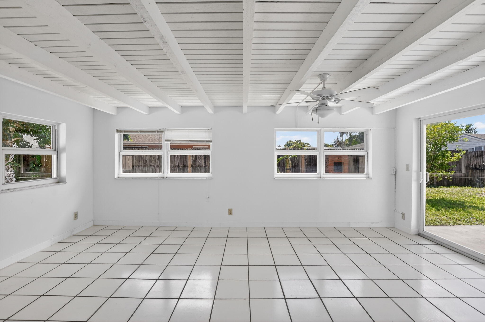 19486 Delaware Circle Boca Raton, FL 33434 - Photo 14 of 46 17-web-or-mls-DSC_9734