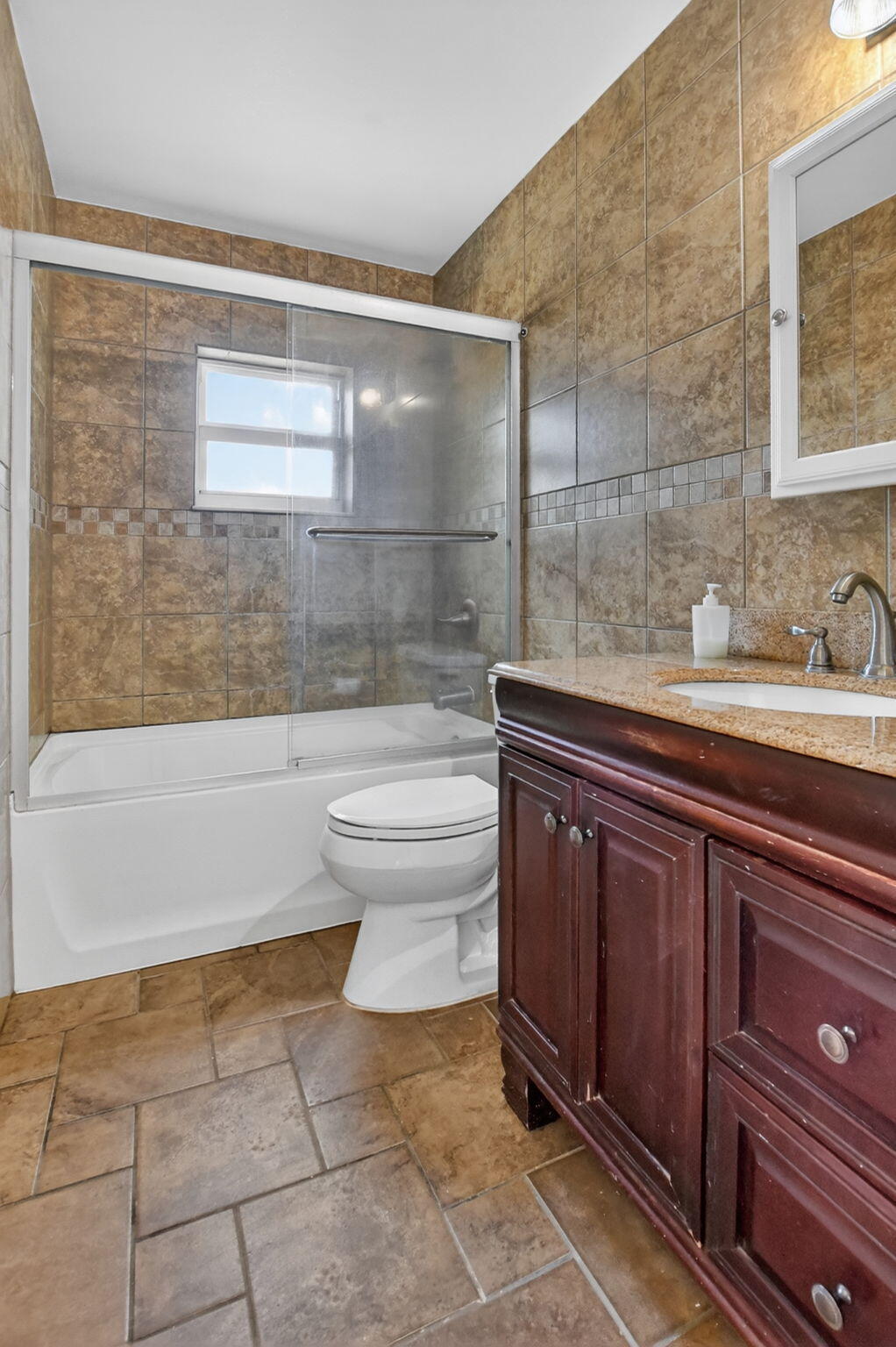 19486 Delaware Circle Boca Raton, FL 33434 - Photo 24 of 46 33-web-or-mls-DSC_9814