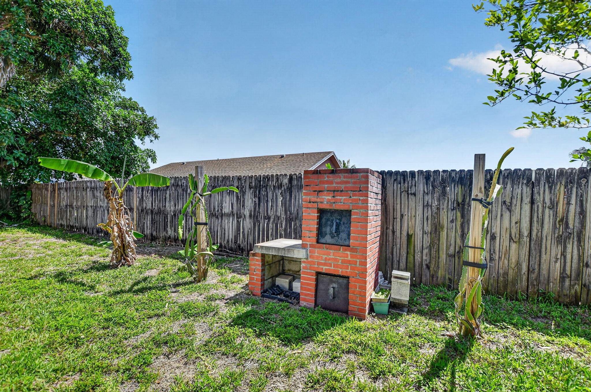 19486 Delaware Circle Boca Raton, FL 33434 - Photo 33 of 46 39-web-or-mls-DSC_9844