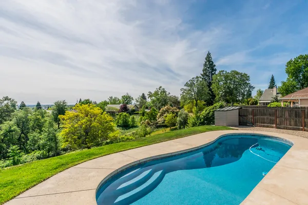 $650,000 | 366 River Park Drive, Redding, CA 96003