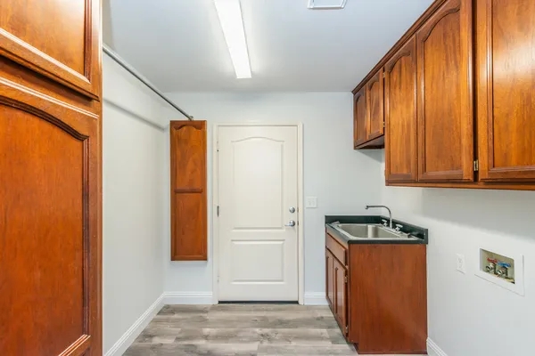 $650,000 | 366 River Park Drive, Redding, CA 96003