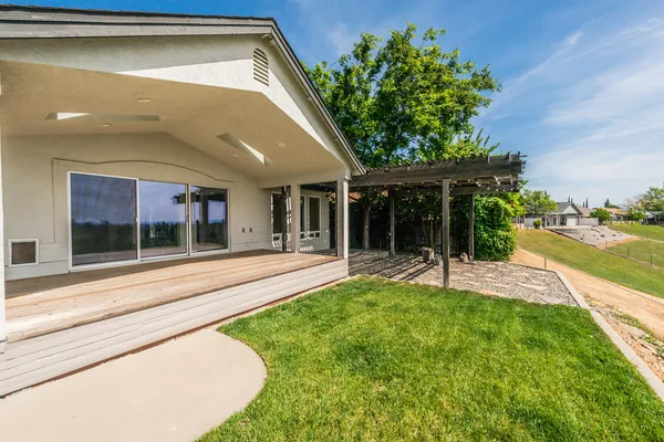 $650,000 | 366 River Park Drive, Redding, CA 96003