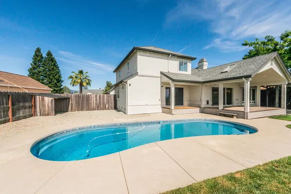 $650,000 | 366 River Park Drive, Redding, CA 96003