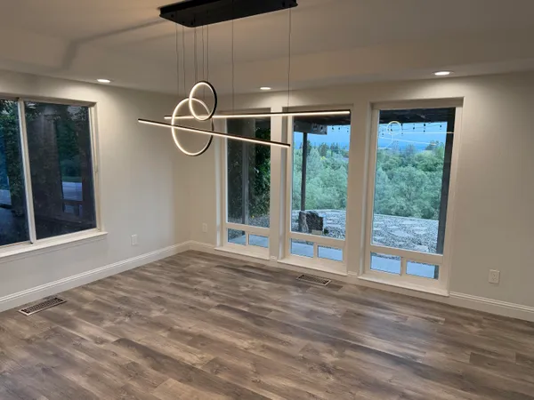 $650,000 | 366 River Park Drive, Redding, CA 96003