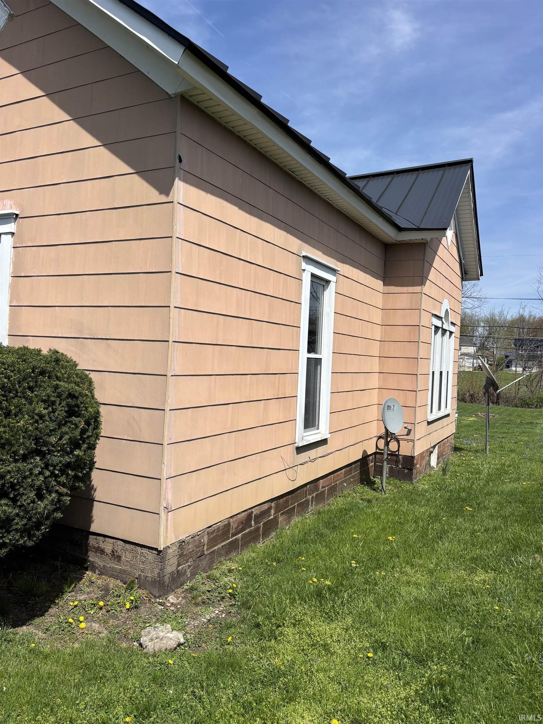 613 South Main Street Winchester, IN 47394 - Photo 3 of 36