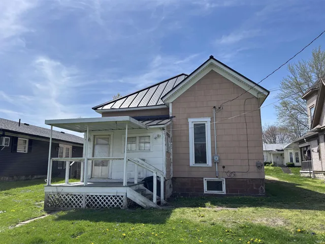 $84,000 | 613 South Main Street, Winchester, IN 47394