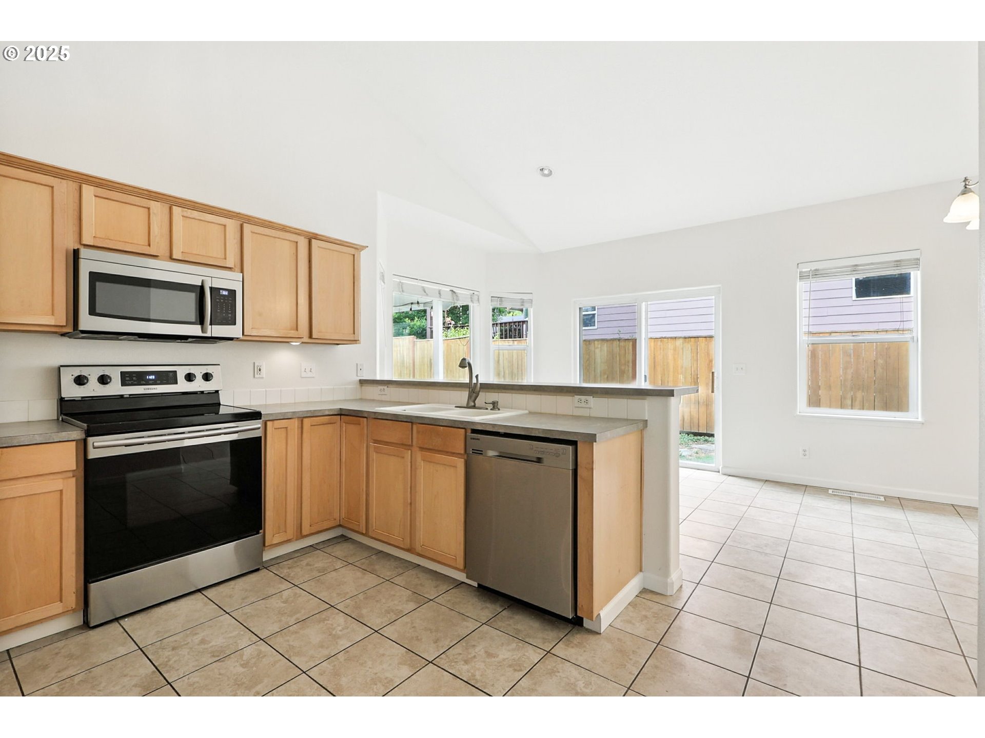 59673 Oak Ridge Street St. Helens, OR 97051 - Photo 8 of 34 Kitchen