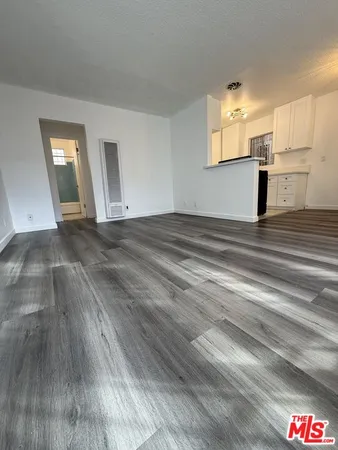 $1,795 | 955 North St Andrews Place, Unit 1, Los Angeles, CA 90038