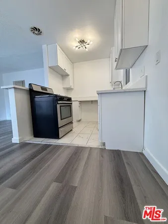 $1,795 | 955 North St Andrews Place, Unit 1, Los Angeles, CA 90038