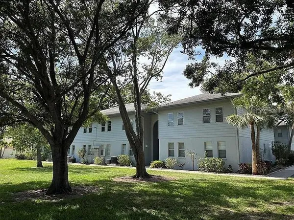 $159,900 | 10800 US Highway 19 North, Unit 237, Pinellas Park, FL 33782