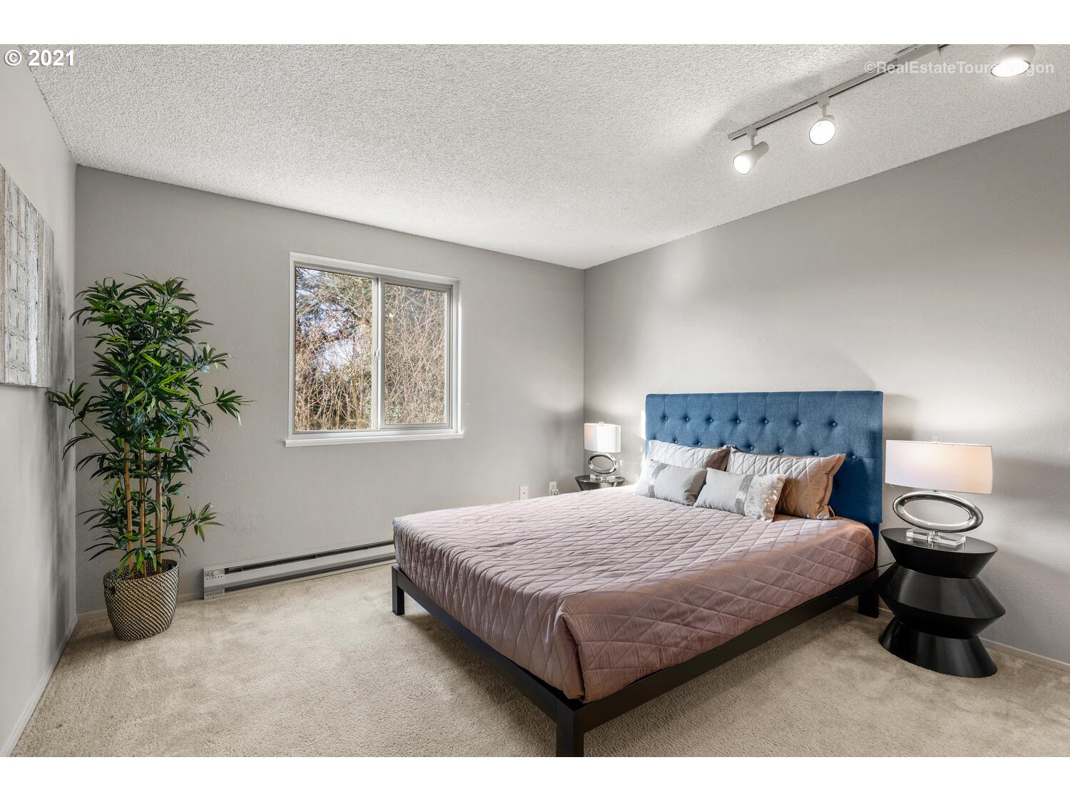12616 Northwest Barnes Road, Unit 8 Portland, OR 97229 - Photo 18 of 30 Gallery Image 18