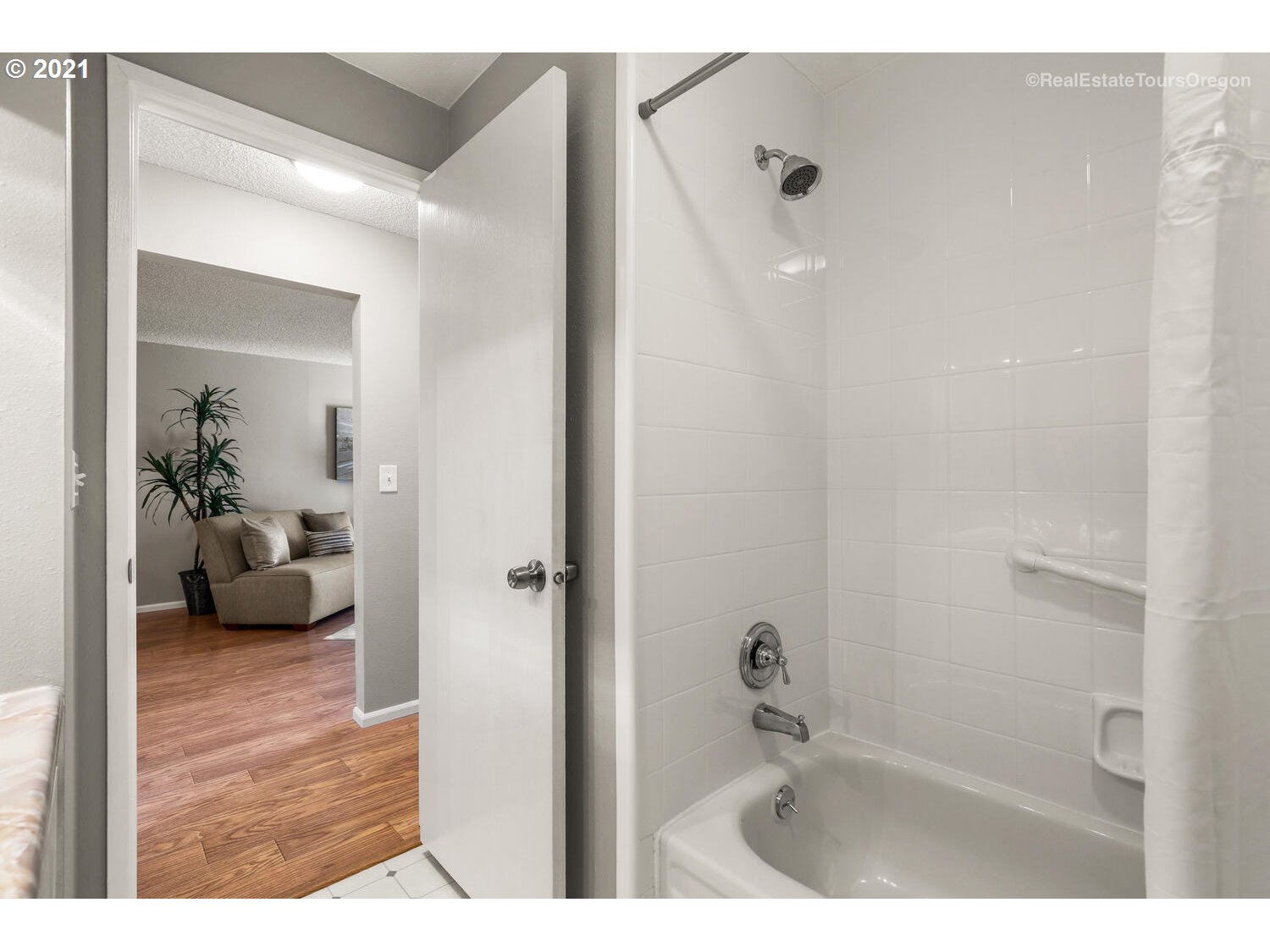12616 Northwest Barnes Road, Unit 8 Portland, OR 97229 - Photo 20 of 30 Gallery Image 20