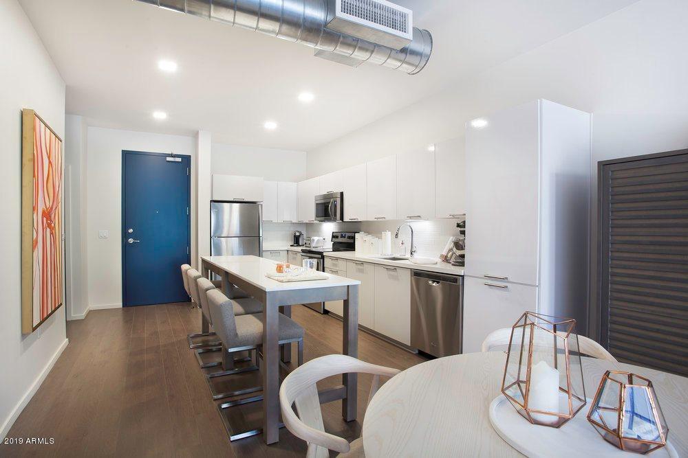 260 East Rio Salado Parkway, Unit 3032 Tempe, AZ 85281 - Photo 4 of 26 Unit Kitchen